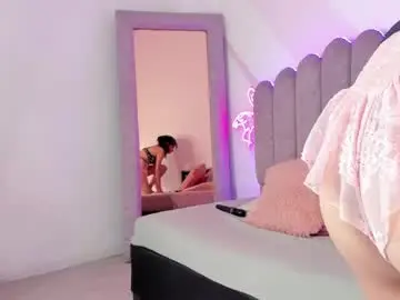 Chaturbate Live Sex Cam of evie_clark_