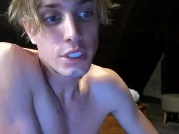 Chaturbate Adult Video Chat of specter_of_cummunism