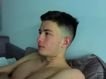 Chaturbate Live Sex of danny__magic