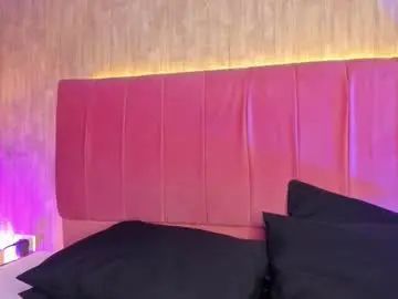 Chaturbate Live Porn of emily_klarence