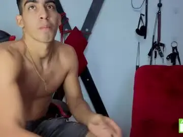 Chaturbate Watch Live Sex Cams of grace_and_milo