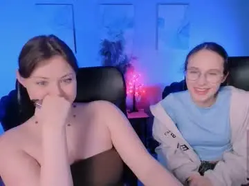 Chaturbate Live Sex Cam of nikol_kitt