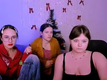 Chaturbate Live Sex Cam of nikol_kitt