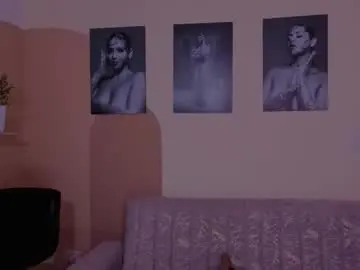 Chaturbate Free Live Porn of toricross1