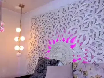 Chaturbate Live Sex Cam of valeria_restrepo