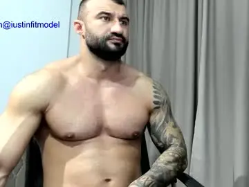 Chaturbate Best live sex cam show of iustinmucle95