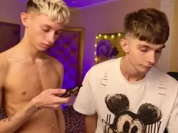 Chaturbate Live Sex Cam of jerry_lucky