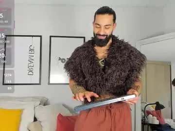 Chaturbate Free Porn Cam of maxstrong01