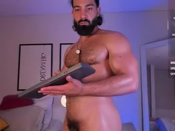 Chaturbate Best live sex cam show of maxstrong01
