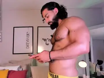Chaturbate Free Porn Cam of maxstrong01