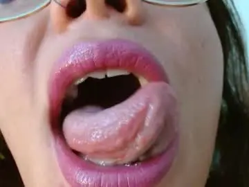 Chaturbate Adult Video Chat of miss_evoleth2