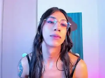 Chaturbate Live Sex Cam of sofiia_grey_