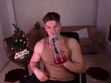 Chaturbate Nude Webcam of maxkaiden