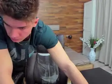 Chaturbate Best live sex cam show of maxkaiden