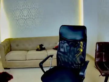 Chaturbate Live Sex Cam of maxkaiden