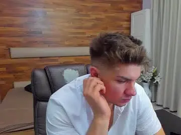 Chaturbate Nude Webcam of maxkaiden