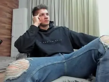 Chaturbate Free Porn Cam of maxkaiden