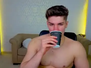 Chaturbate Live Porn of maxkaiden