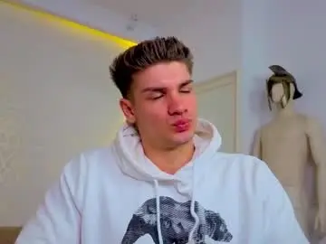 Chaturbate Sex Cam of maxkaiden