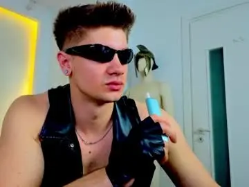 Chaturbate Free Porn Cam of maxkaiden