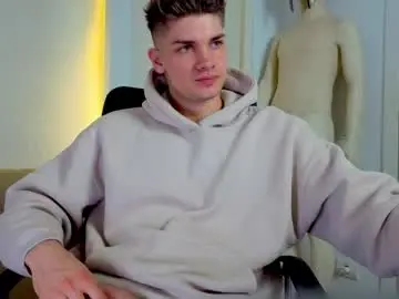 Chaturbate Sex Cam of maxkaiden