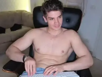Chaturbate Best live sex cam show of maxkaiden
