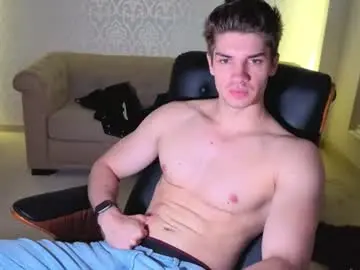 Chaturbate Best live sex cam show of maxkaiden