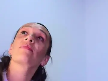 Chaturbate Live Sex Cam of shantey_laurent