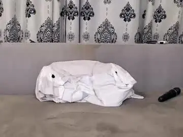 Chaturbate Live Sex Cam of sweetdaiana23