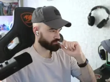 Chaturbate Live Sex Cam of _serious_man