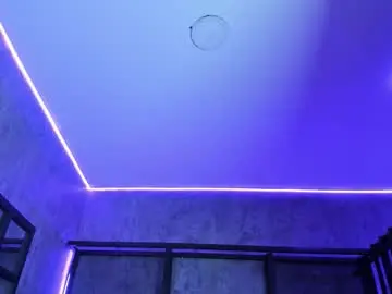 Chaturbate Sex Cam of chloevixen_