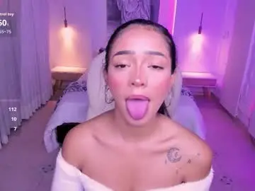 Chaturbate Sex Cam of kylie_collins_