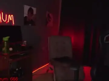 Chaturbate Adult Webcam of redrum_696