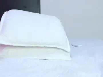 Chaturbate Live Sex Cam of _kendall_07