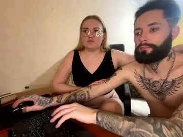 Chaturbate Live Sex Cam of mike_and_anna_