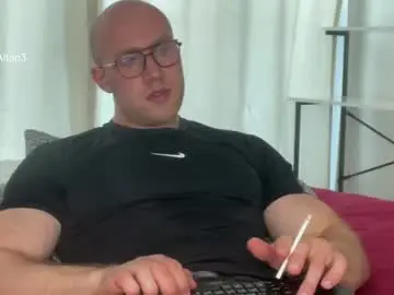 Chaturbate Free Porn Cam of wlademarbergs