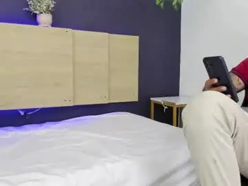 Chaturbate Adult Video Chat of dhamian_wolf_hunter