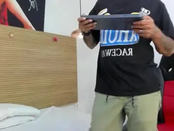 Chaturbate Sex Chat of dhamian_wolf_hunter