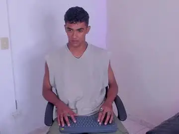 Chaturbate Best live sex cam show of alejandro_williams