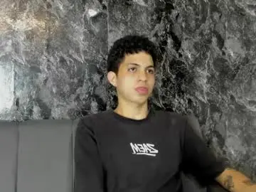 Chaturbate Free Porn Cam of cameron_lux4