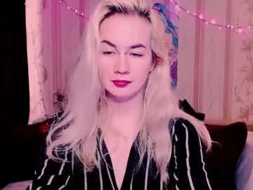 Chaturbate Best live sex cam show of carinfox