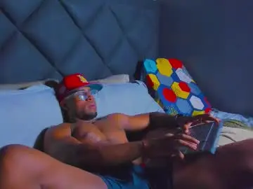 Chaturbate Live Sex Cam of dany_dryy