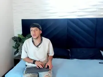 Chaturbate Live Porn of zack_falcon