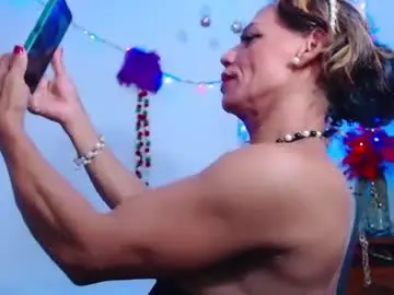 Chaturbate Free Live Porn of bardotbigcocktsx