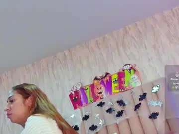 Chaturbate Free Live Porn of emilyparker__