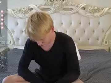 Chaturbate Live Porn of julian_win