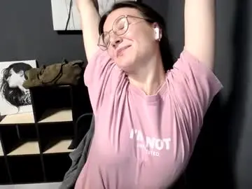 Chaturbate Free Porn Cam of shining_pearl