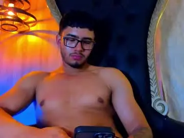 Chaturbate Live Sex Cam of thaddeus_king