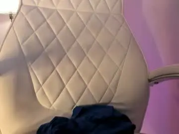 Chaturbate Live Sex Cam of akura_01