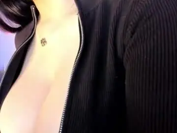 Chaturbate Live Sex Cam of akura_01